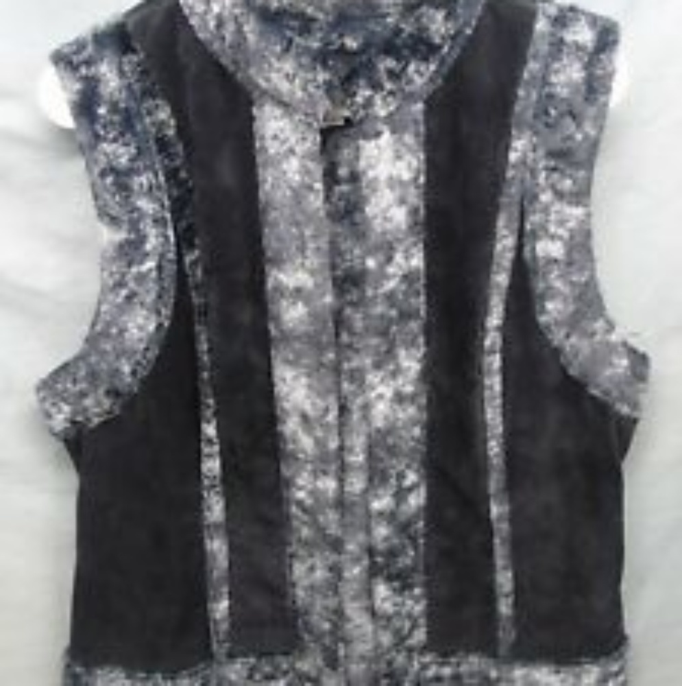 FAUX LEATHER SLEEVELESS WOMENS JACKET